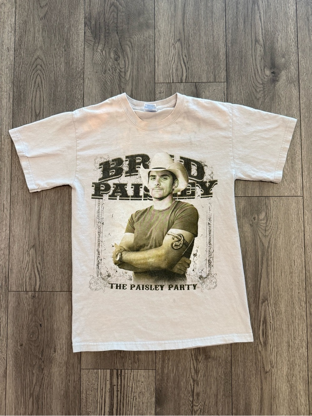 Brad Paisley Y2K 2008 Tour Concert Country Music Size Small Graphic Shirt